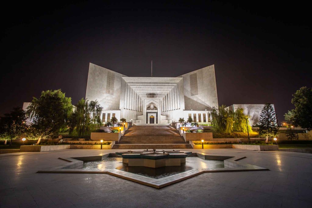 Commendation from Supreme Court Justices in a shareholder dispute for rectification of register under the Companies Act